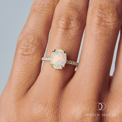 Opal engagement ring | Temple & Grace Canada